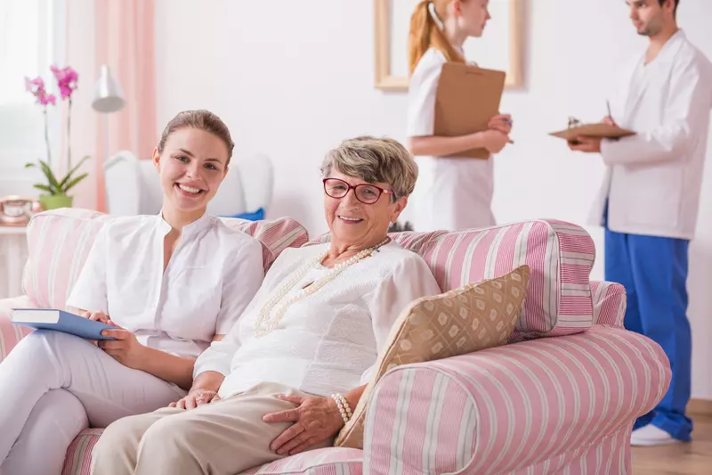 Benefits of Moving to a Senior Living Facility