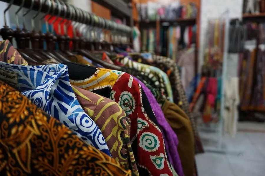 Benefits of Buying Secondhand Clothes and Home Goods