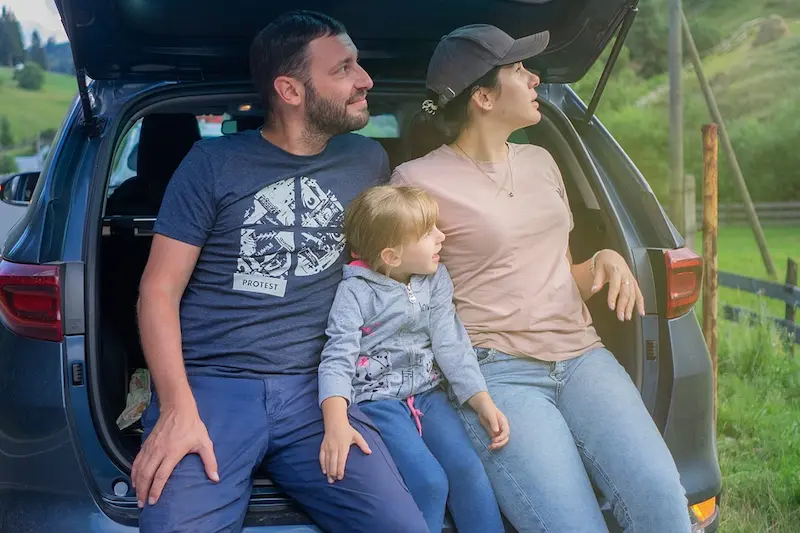 Things You Should Know When Renting a Car While Traveling With Kids