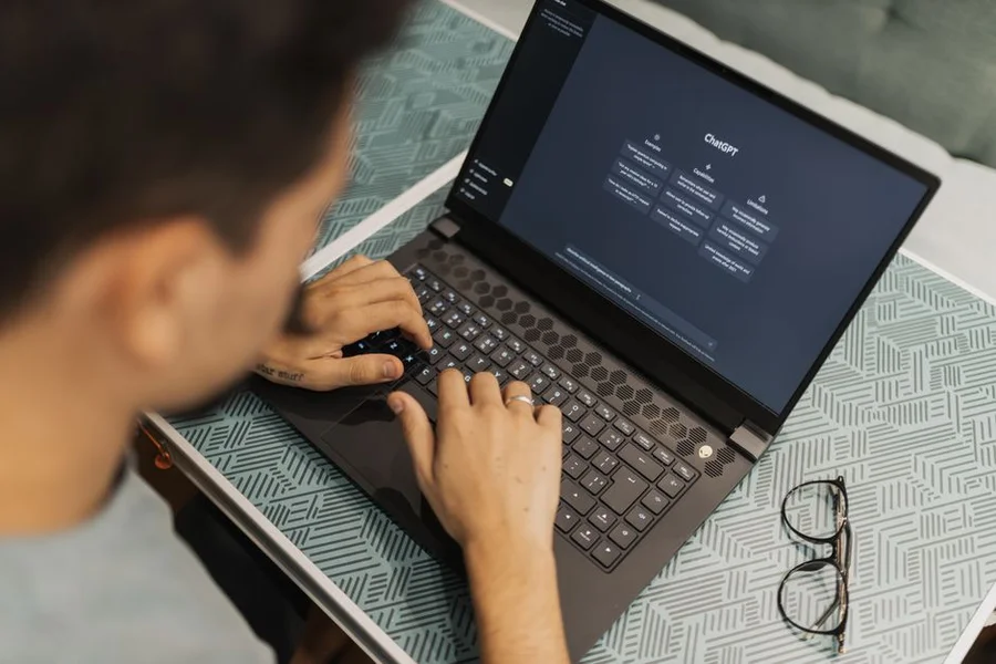 Comparison of top AI tools for remote workers in 2026 including Microsoft Copilot, Notion AI, Zoom AI Companion, and GitHub Copilot
