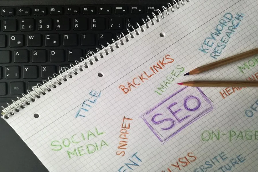 User interacting with AI tool interface to brainstorm and identify high-ranking keywords for SEO.